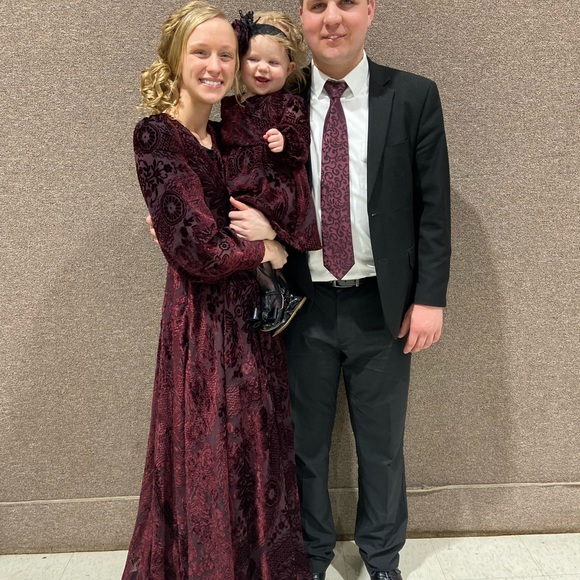 Meet your Posher, Tabitha - Picture 4 of 9